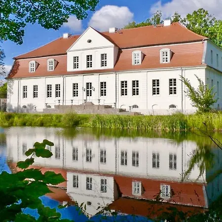 Jagdschloss 호텔