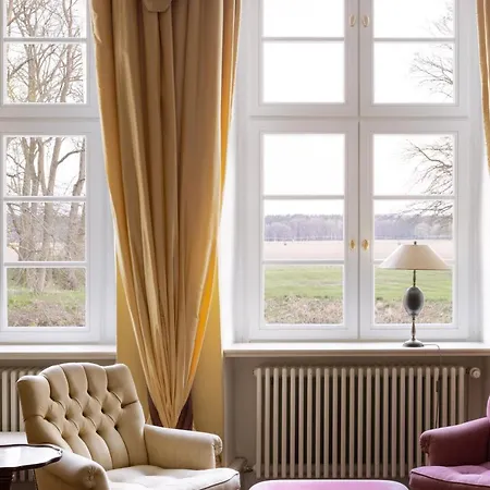 Jagdschloss * Kotelow