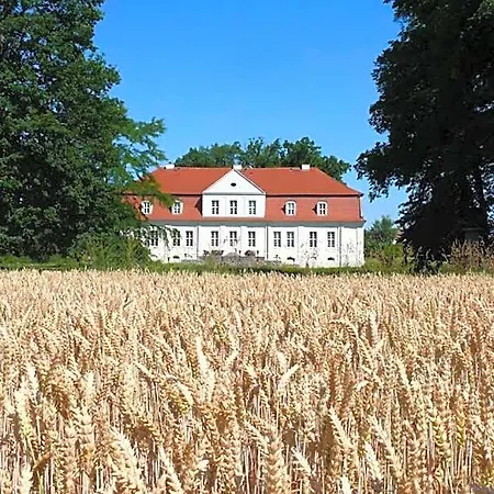 Jagdschloss *